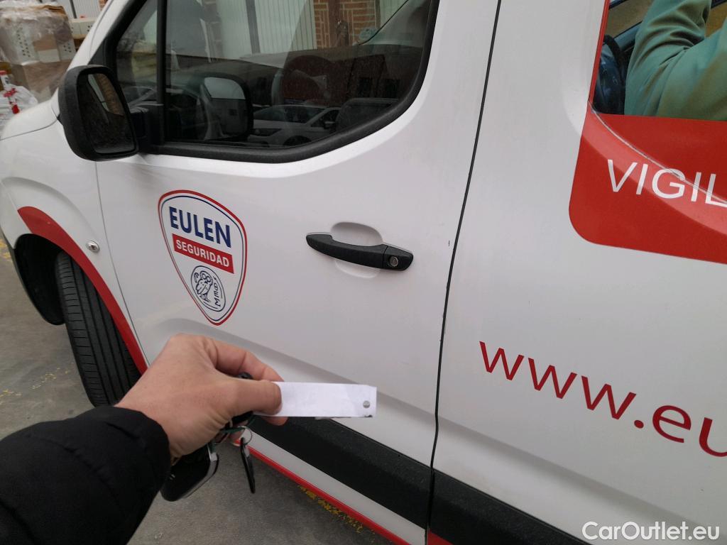  Citroen  Berlingo CITROEN  / 2018 / 3P / furgón derivado de turismo Talla M BlueHDi 100 CONTROL #13