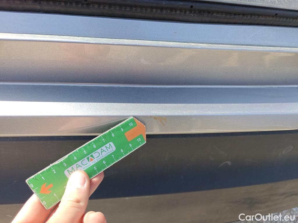  Toyota  C-HR TOYOTA  / 2016 / 5P / todoterreno 1.8 125H Advance (CX) #41