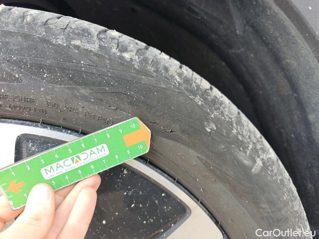  Volvo  XC 40 VOLVO XC40 / 2017 / 5P / todoterreno 1.5 T3 Momentum Pro #9