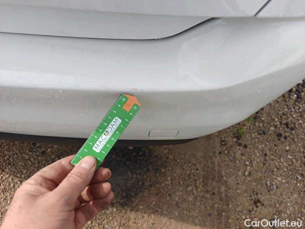  Peugeot  308 PEUGEOT  / 2017 / 5P / berlina con portón 5p Active Pack BlueHDi 130 S&S #21