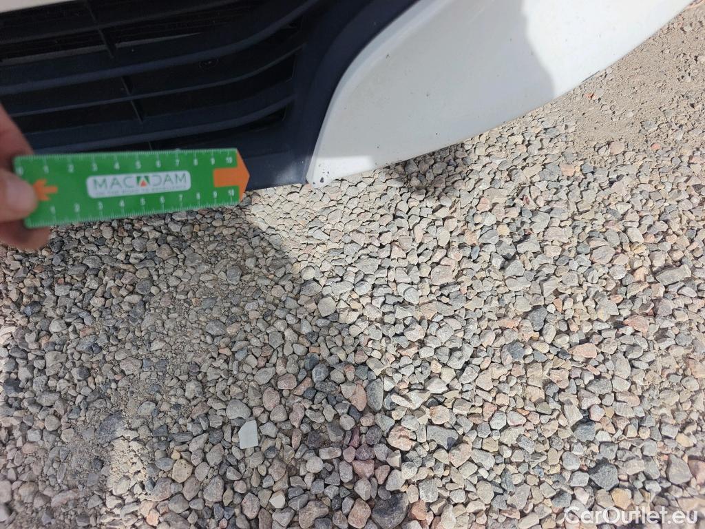  Toyota  Yaris TOYOTA  / 2020 / 5P / berlina con portón 1.5 120H Active Tech #15