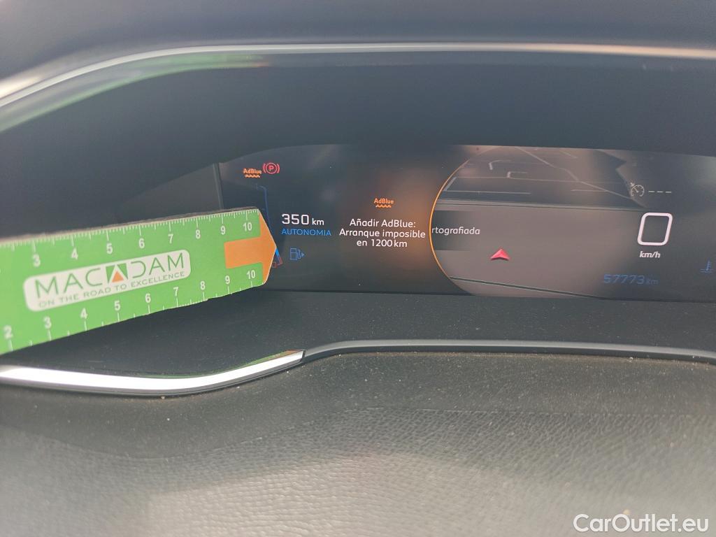  Peugeot  308 PEUGEOT  / 2017 / 5P / berlina con portón 5p Active Pack BlueHDi 130 S&S #27