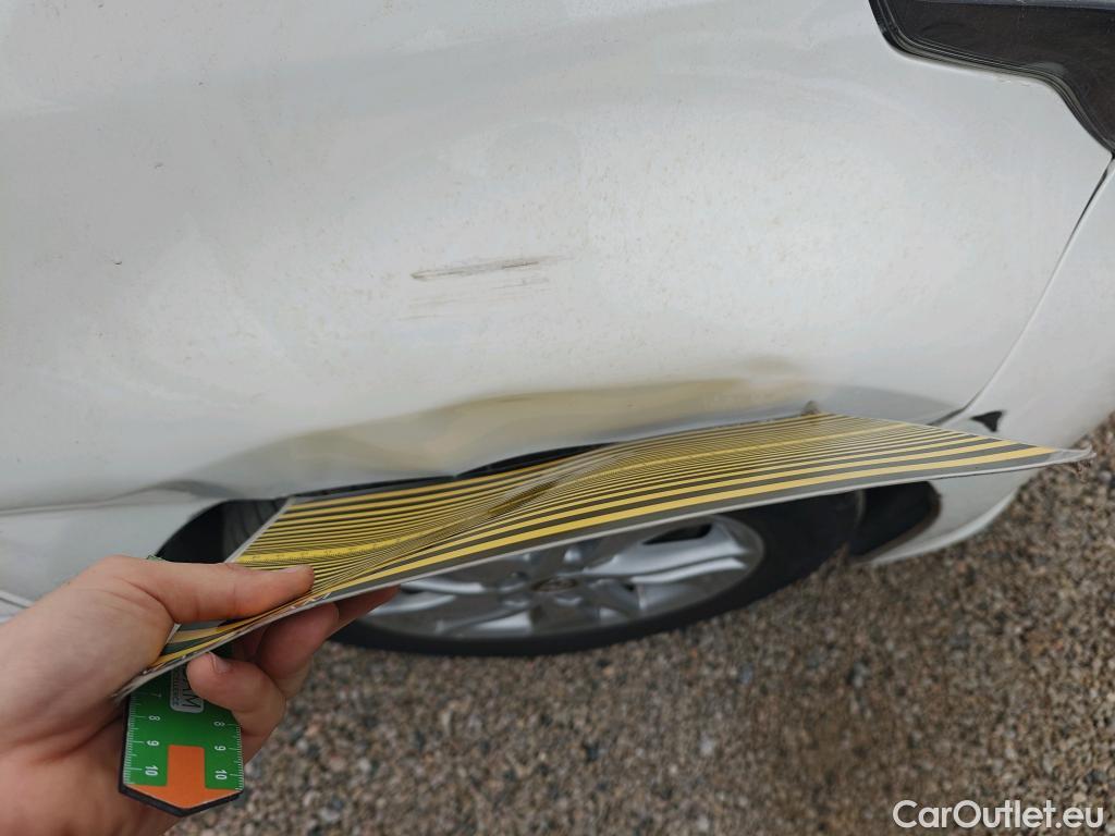  Toyota  Yaris TOYOTA  / 2020 / 5P / berlina con portón 1.5 120H Active Tech #12