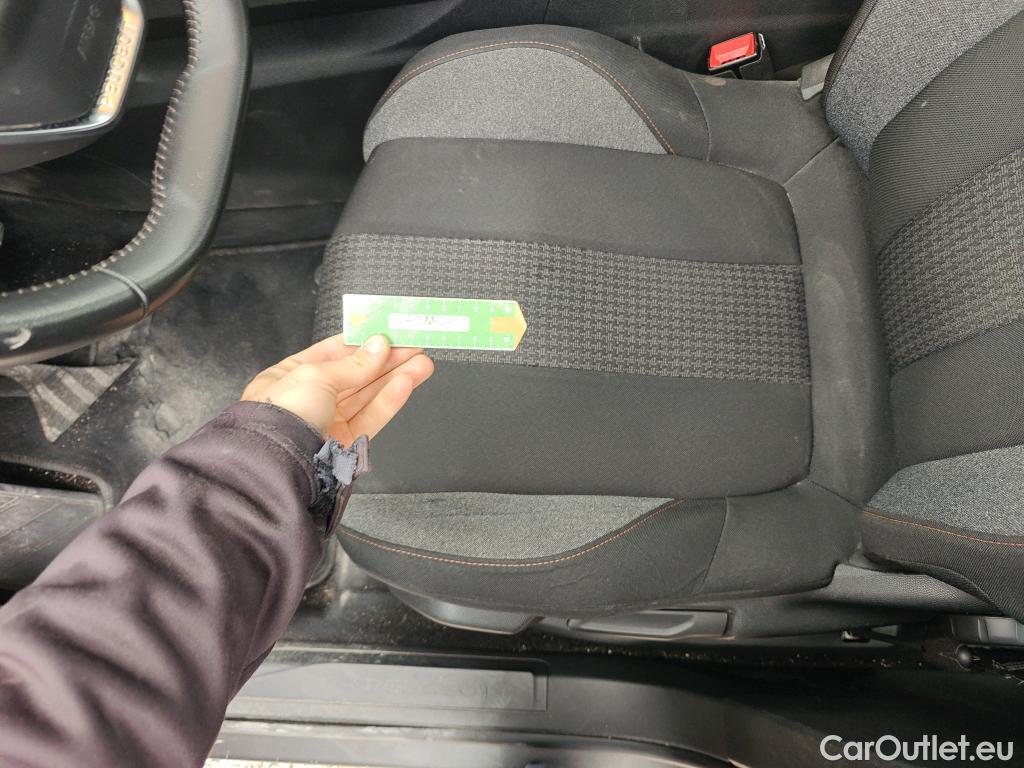  Peugeot  3008 PEUGEOT  / 2020 / 5P / todoterreno 1.5 BlueHDi 96kW (130CV) S&S Active Pack #12