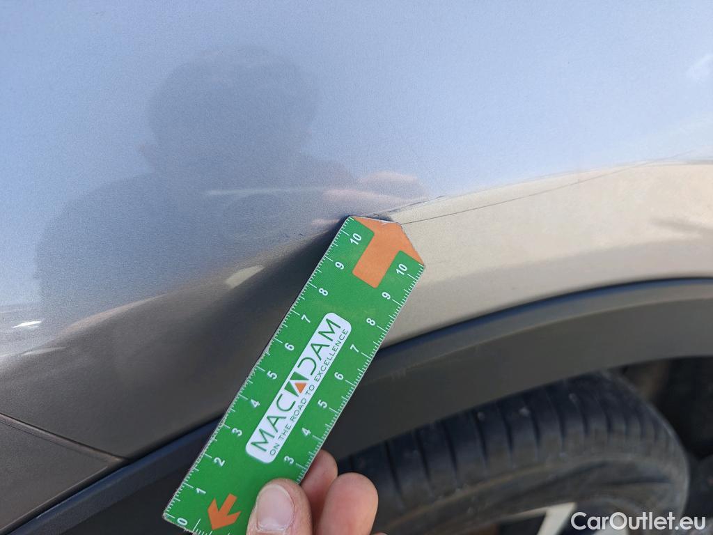  Toyota  C-HR TOYOTA  / 2016 / 5P / todoterreno 1.8 125H Advance (CX) #50