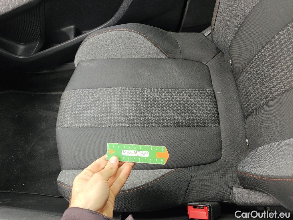  Peugeot  3008 PEUGEOT  / 2020 / 5P / todoterreno 1.5 BlueHDi 96kW (130CV) S&S Active Pack #55