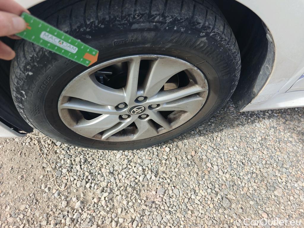  Toyota  Yaris TOYOTA  / 2020 / 5P / berlina con portón 1.5 120H Active Tech #7