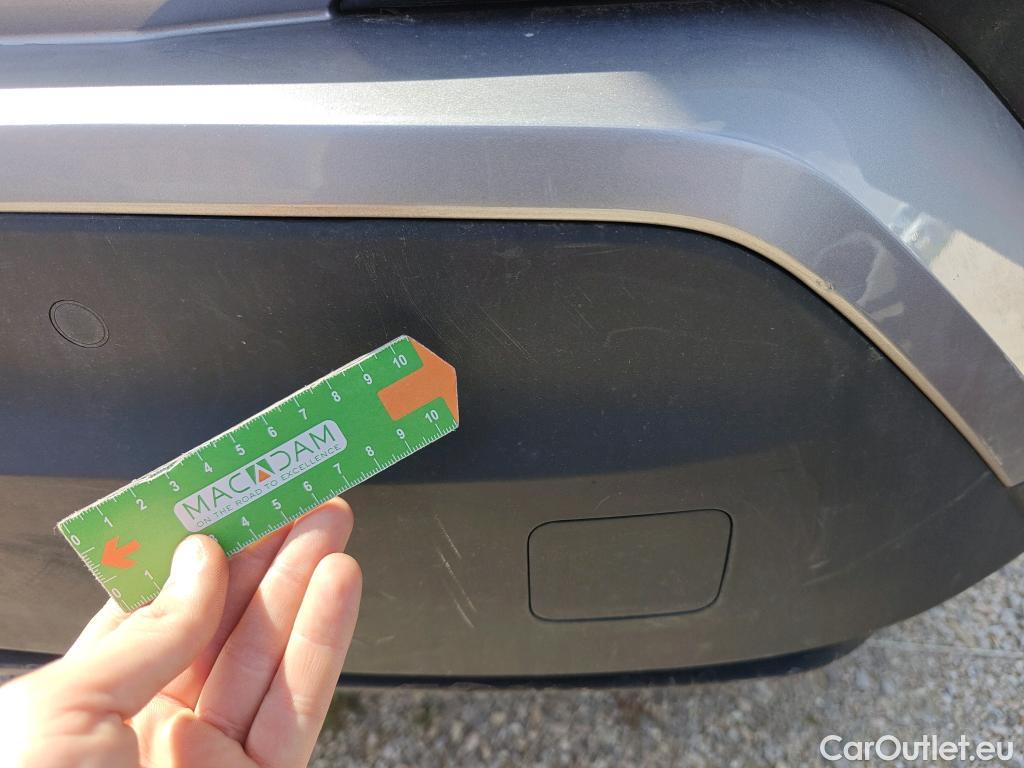  Toyota  C-HR TOYOTA  / 2016 / 5P / todoterreno 1.8 125H Advance (CX) #28