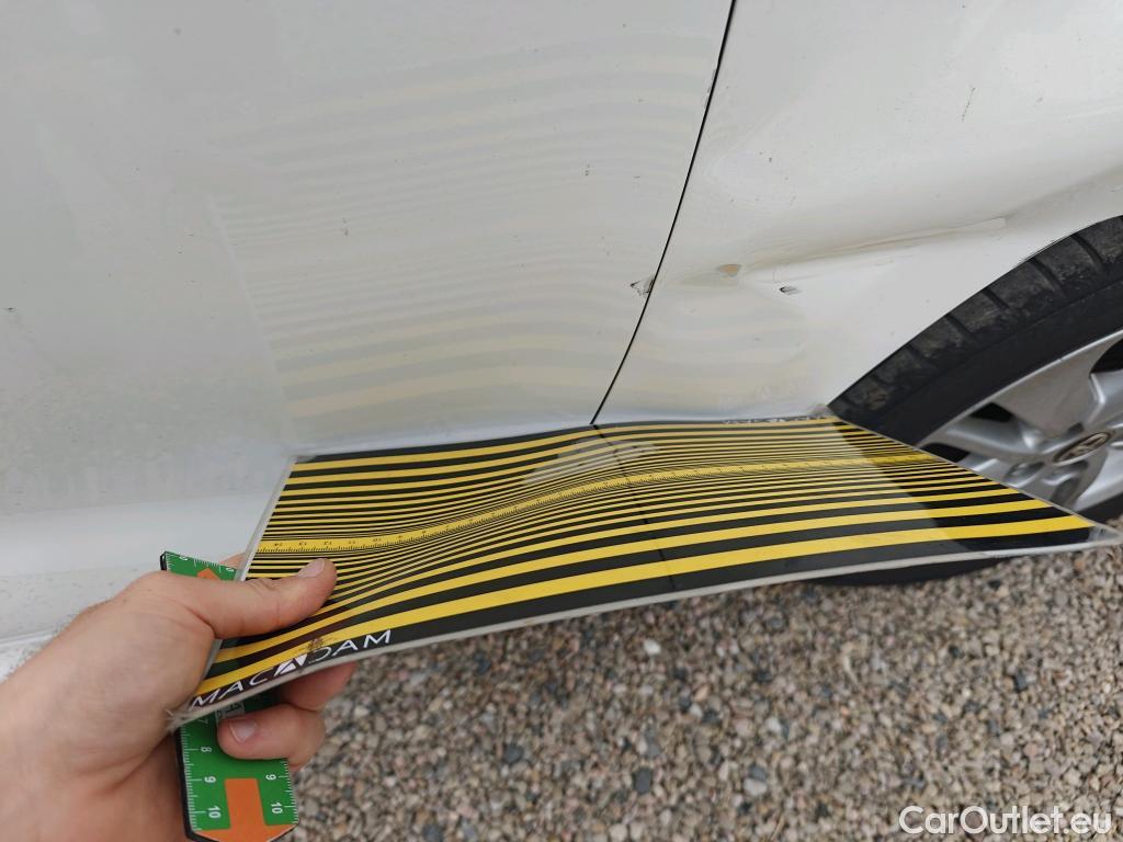  Toyota  Yaris TOYOTA  / 2020 / 5P / berlina con portón 1.5 120H Active Tech #6