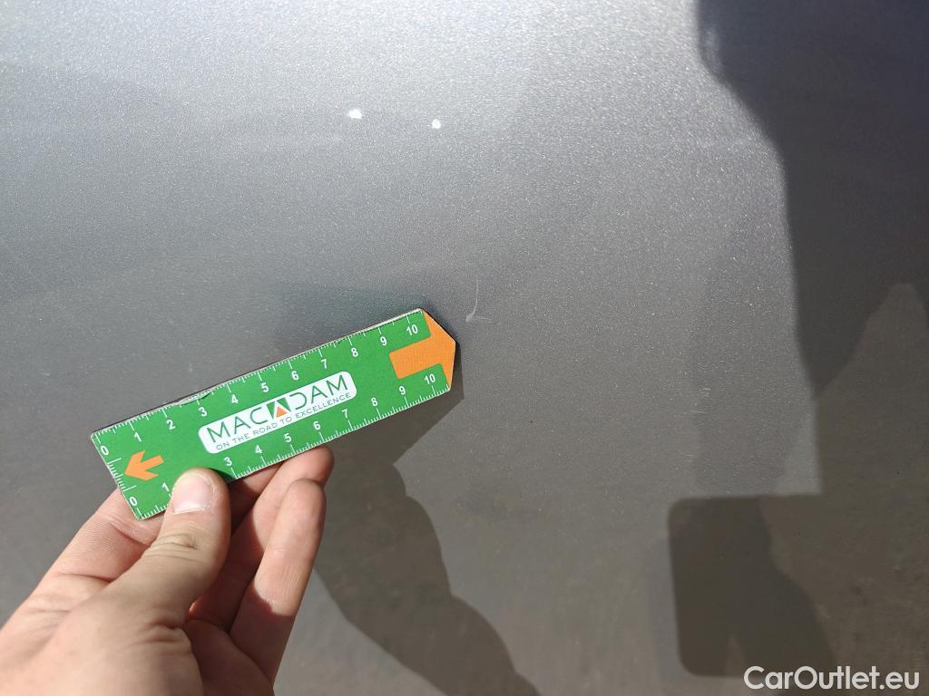  Toyota  C-HR TOYOTA  / 2016 / 5P / todoterreno 1.8 125H Advance (CX) #18