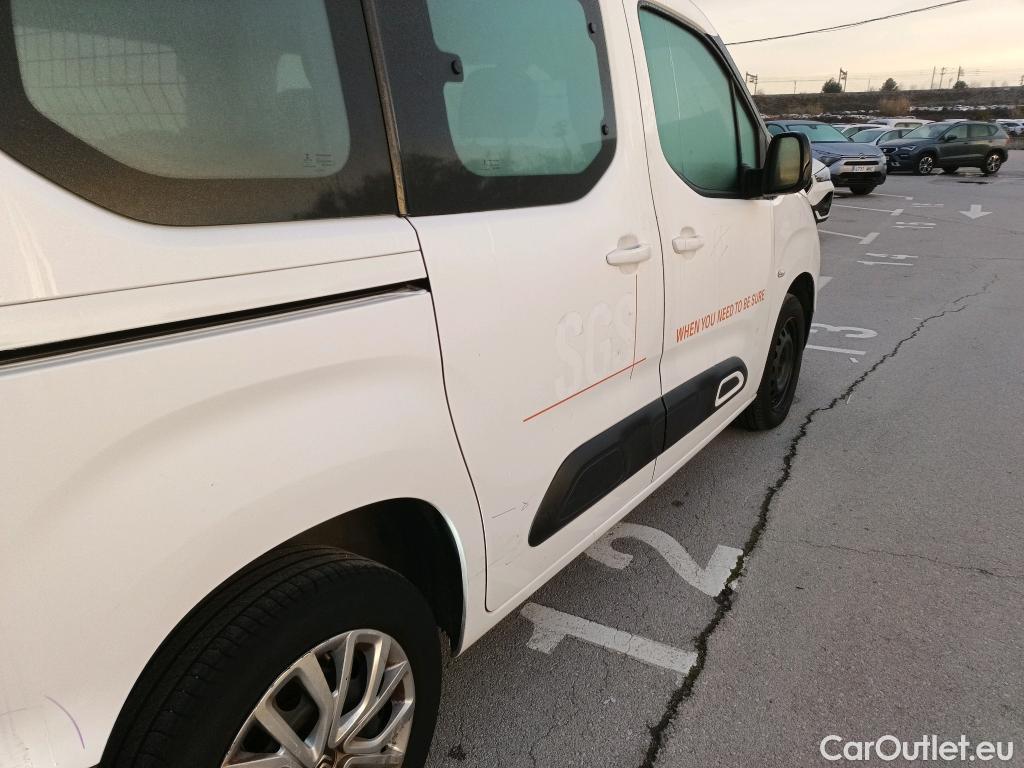  Citroen  Berlingo CITROEN  / 2018 / 5P / monovolumen compacto Talla M BlueHDi 100 S&S FEEL #38