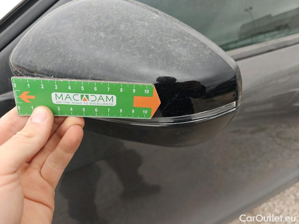  Peugeot  3008 PEUGEOT  / 2020 / 5P / todoterreno 1.5 BlueHDi 96kW (130CV) S&S Active Pack #50