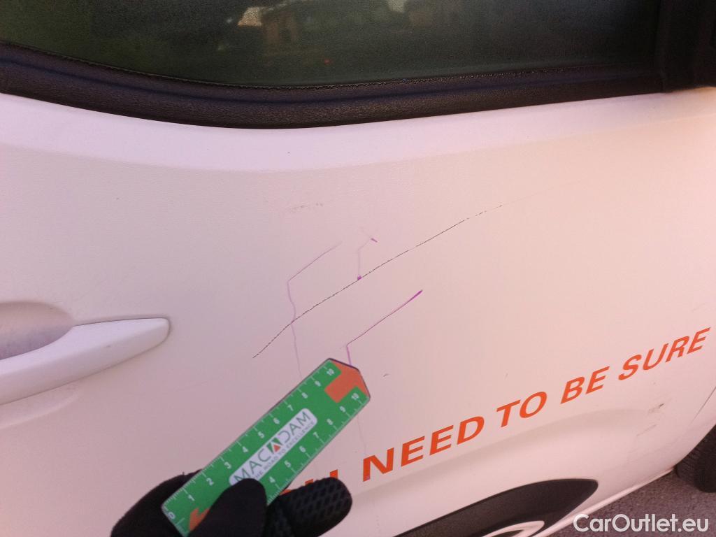  Citroen  Berlingo CITROEN  / 2018 / 5P / monovolumen compacto Talla M BlueHDi 100 S&S FEEL #19