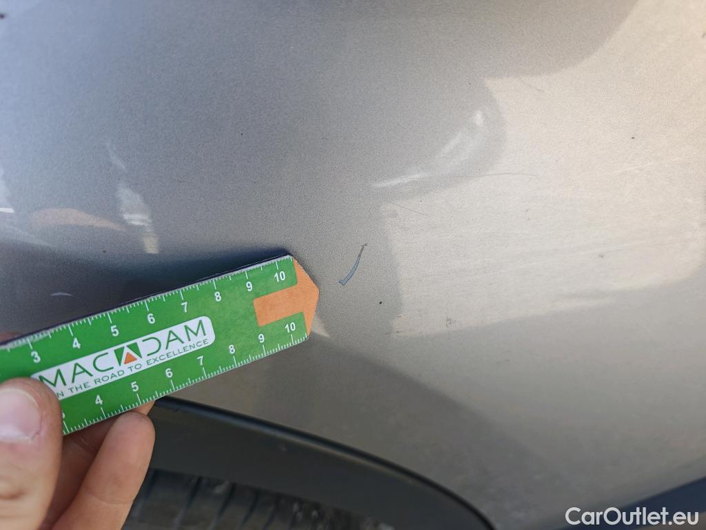  Toyota  C-HR TOYOTA  / 2016 / 5P / todoterreno 1.8 125H Advance (CX) #14