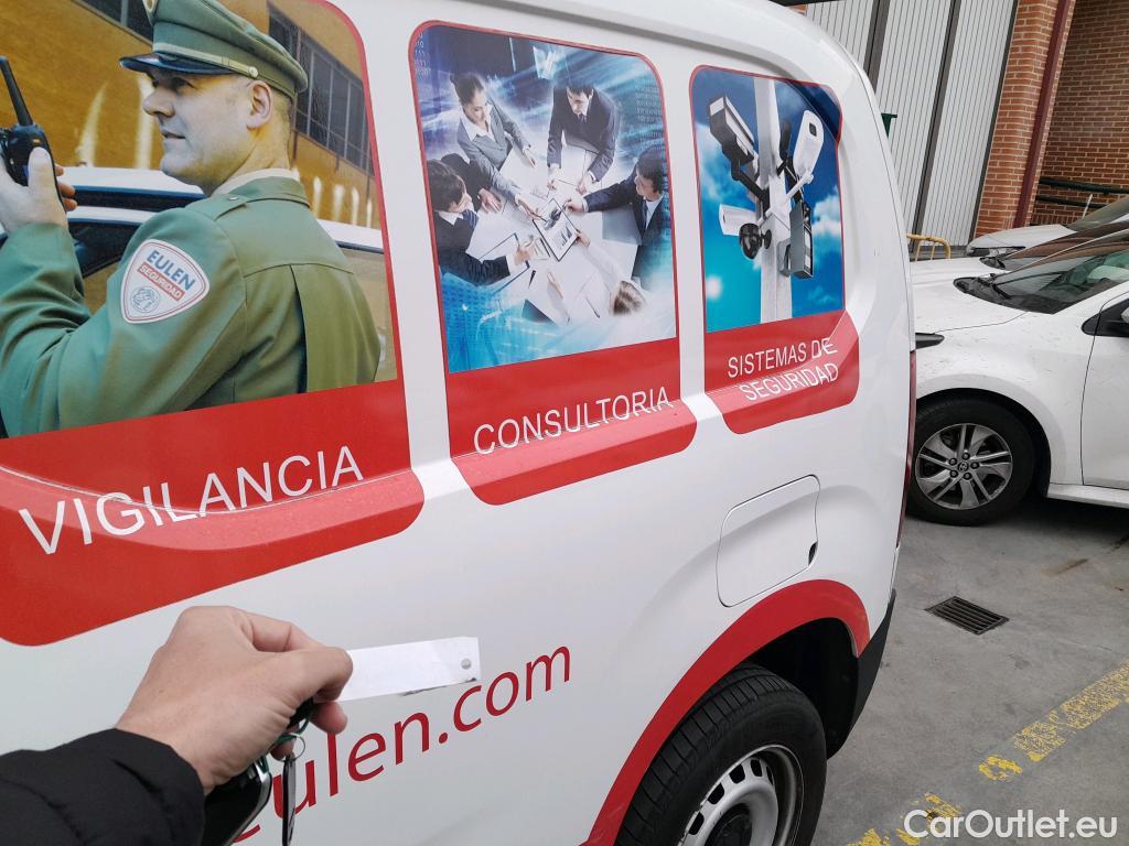  Citroen  Berlingo CITROEN  / 2018 / 3P / furgón derivado de turismo Talla M BlueHDi 100 CONTROL #4