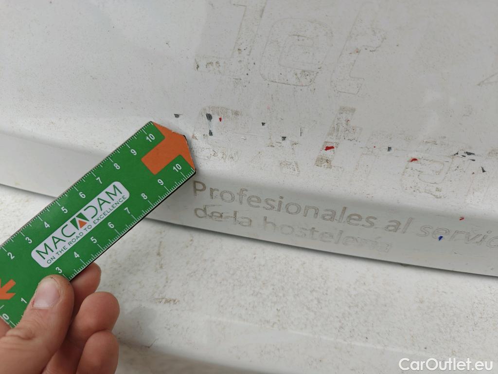  Toyota  Yaris TOYOTA  / 2020 / 5P / berlina con portón 1.5 120H Active Tech #20