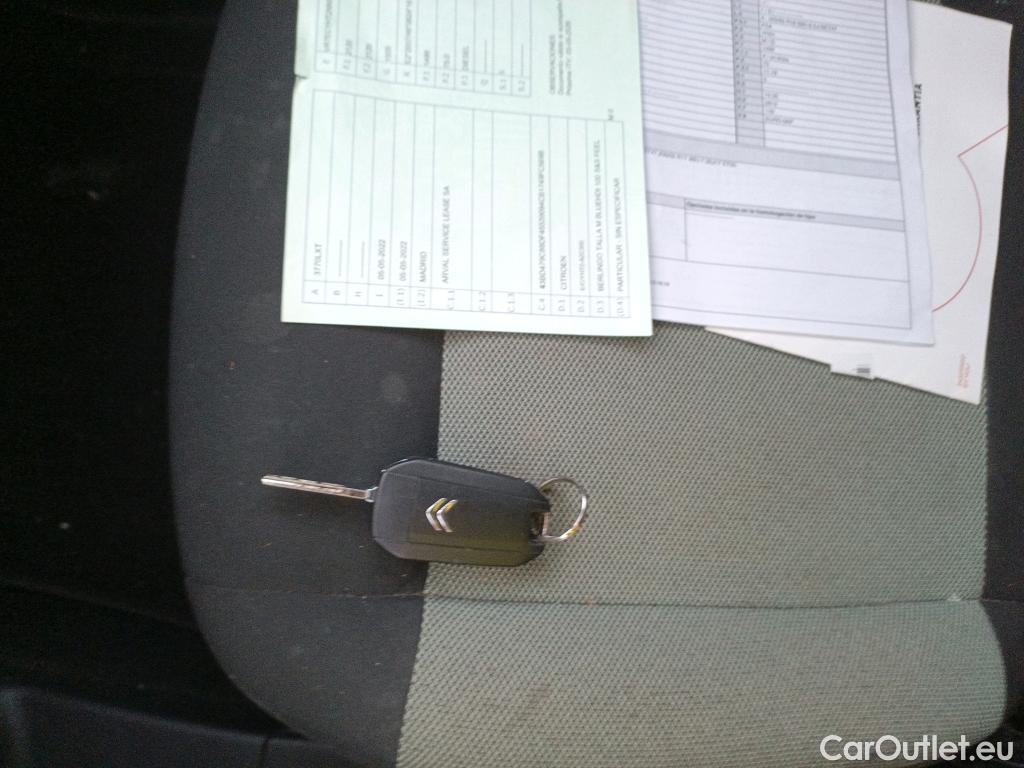  Citroen  Berlingo CITROEN  / 2018 / 5P / monovolumen compacto Talla M BlueHDi 100 S&S FEEL #1