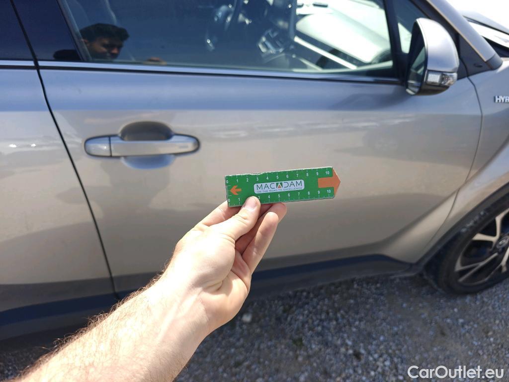  Toyota  C-HR TOYOTA  / 2016 / 5P / todoterreno 1.8 125H Advance (CX) #55