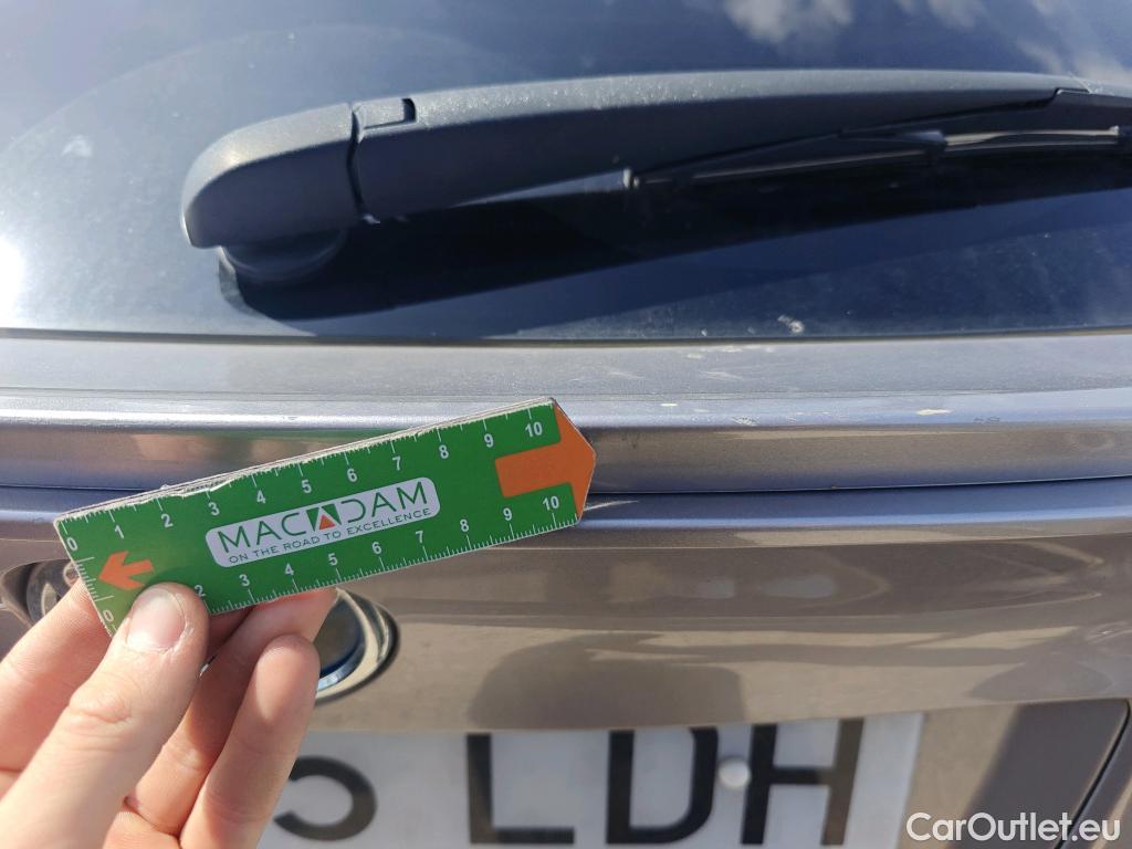  Toyota  C-HR TOYOTA  / 2016 / 5P / todoterreno 1.8 125H Advance (CX) #60