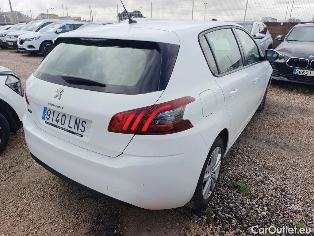  Peugeot  308 PEUGEOT  / 2017 / 5P / berlina con portón 5p Active Pack BlueHDi 130 S&S #18