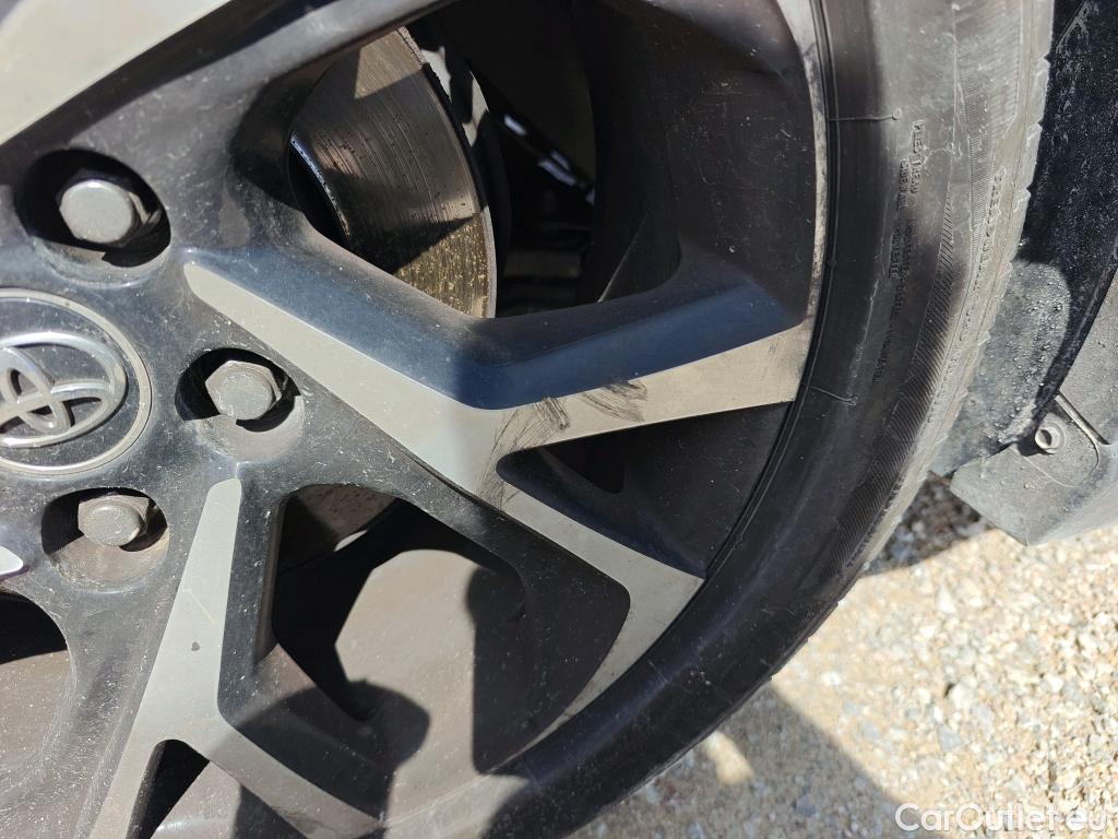  Toyota  C-HR TOYOTA  / 2016 / 5P / todoterreno 1.8 125H Advance (CX) #5