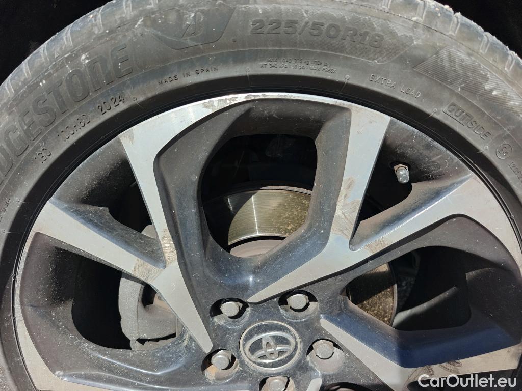  Toyota  C-HR TOYOTA  / 2016 / 5P / todoterreno 1.8 125H Advance (CX) #4