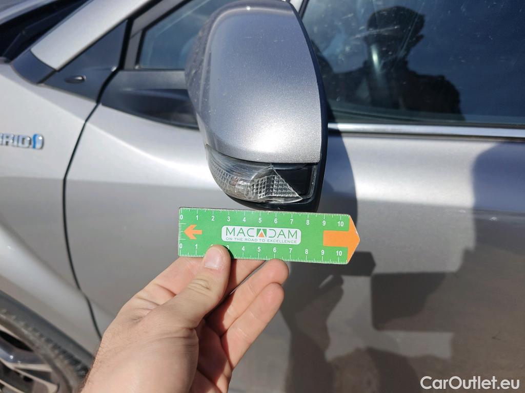  Toyota  C-HR TOYOTA  / 2016 / 5P / todoterreno 1.8 125H Advance (CX) #42