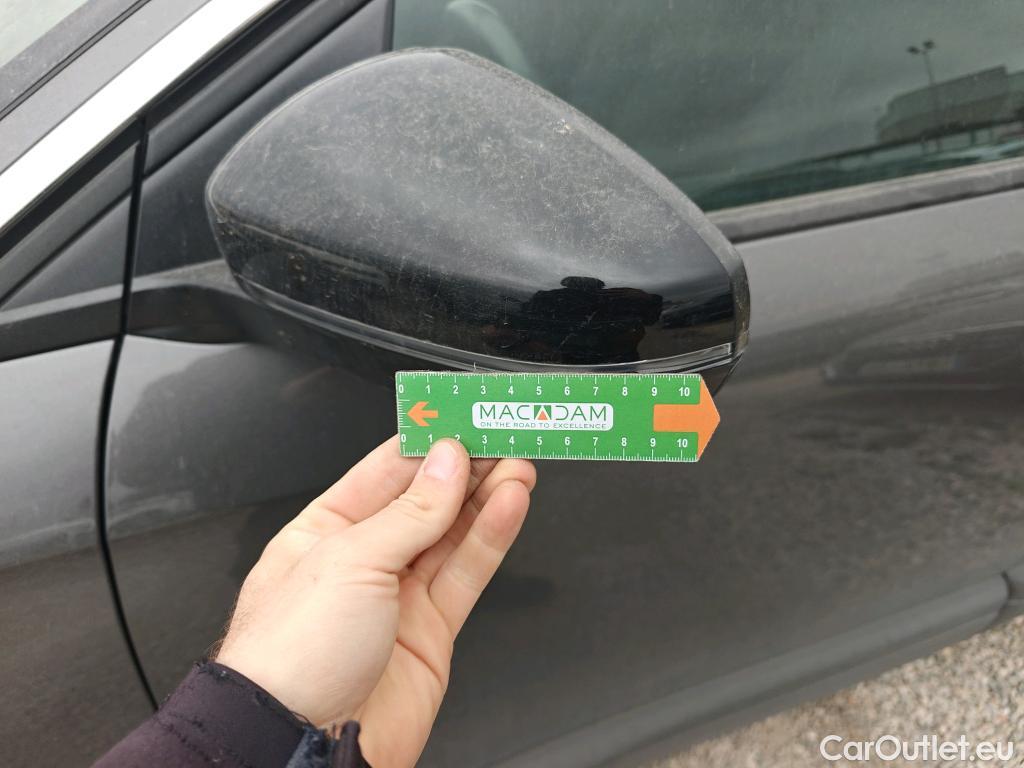  Peugeot  3008 PEUGEOT  / 2020 / 5P / todoterreno 1.5 BlueHDi 96kW (130CV) S&S Active Pack #49