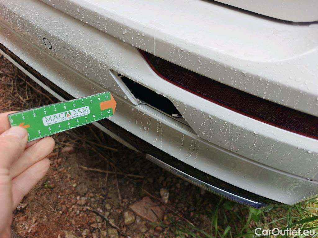  Volvo  XC60 VOLVO  / 2017 / 5P / todoterreno 2.0 B4 D R-Design Auto #1