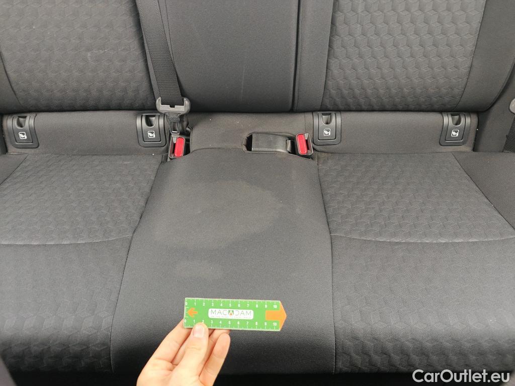  Toyota  Yaris TOYOTA  / 2020 / 5P / berlina con portón 1.5 120H Active Tech #62