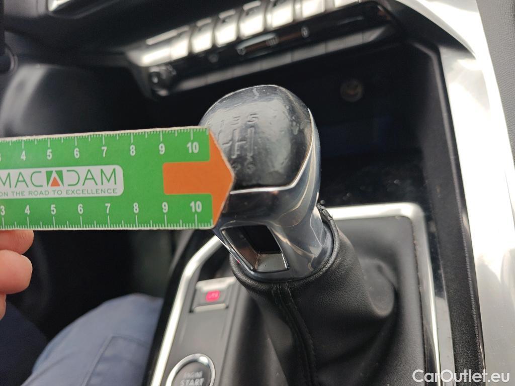  Peugeot  3008 PEUGEOT  / 2020 / 5P / todoterreno 1.5 BlueHDi 96kW (130CV) S&S Active Pack #22