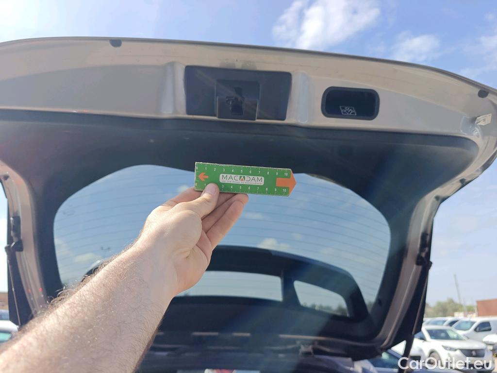  Toyota  C-HR TOYOTA  / 2016 / 5P / todoterreno 1.8 125H Advance (CX) #33