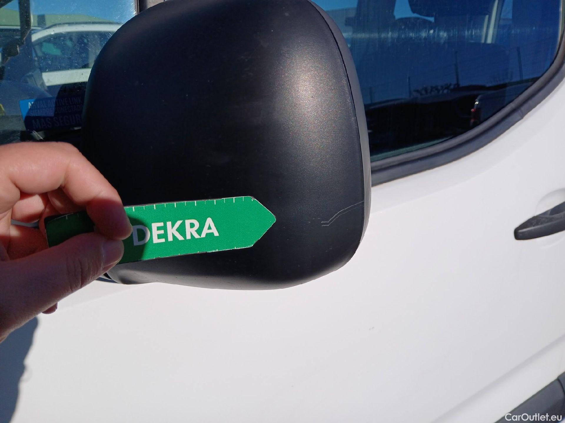  Citroen  Berlingo CITROEN  / 2018 / 4P / monovolumen compacto Talla M BlueHDi 100 LIVE #23