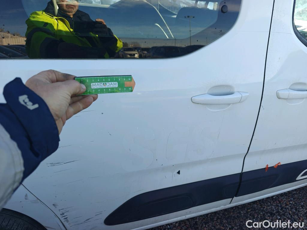  Citroen  Berlingo CITROEN  / 2018 / 5P / monovolumen compacto Talla M BlueHDi 100 S&S FEEL #9