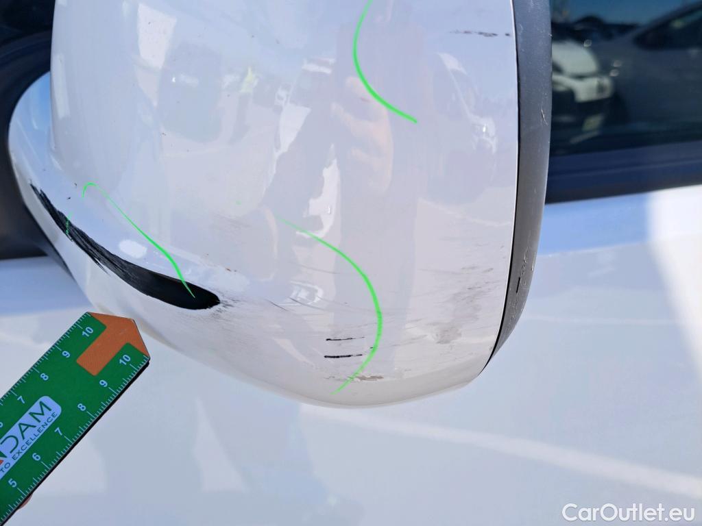  Citroen  Berlingo CITROEN  / 2018 / 5P / monovolumen compacto Talla M BlueHDi 100 S&S FEEL #66