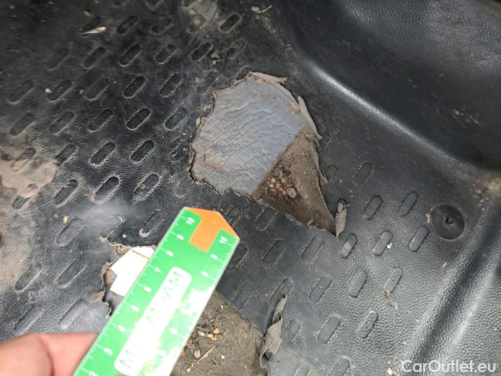  Fiat  Fiorino FIAT  / 2016 / 4P / furgón derivado de turismo Cargo SX N1 1.3 MJet 70 kW (95 CV) #3