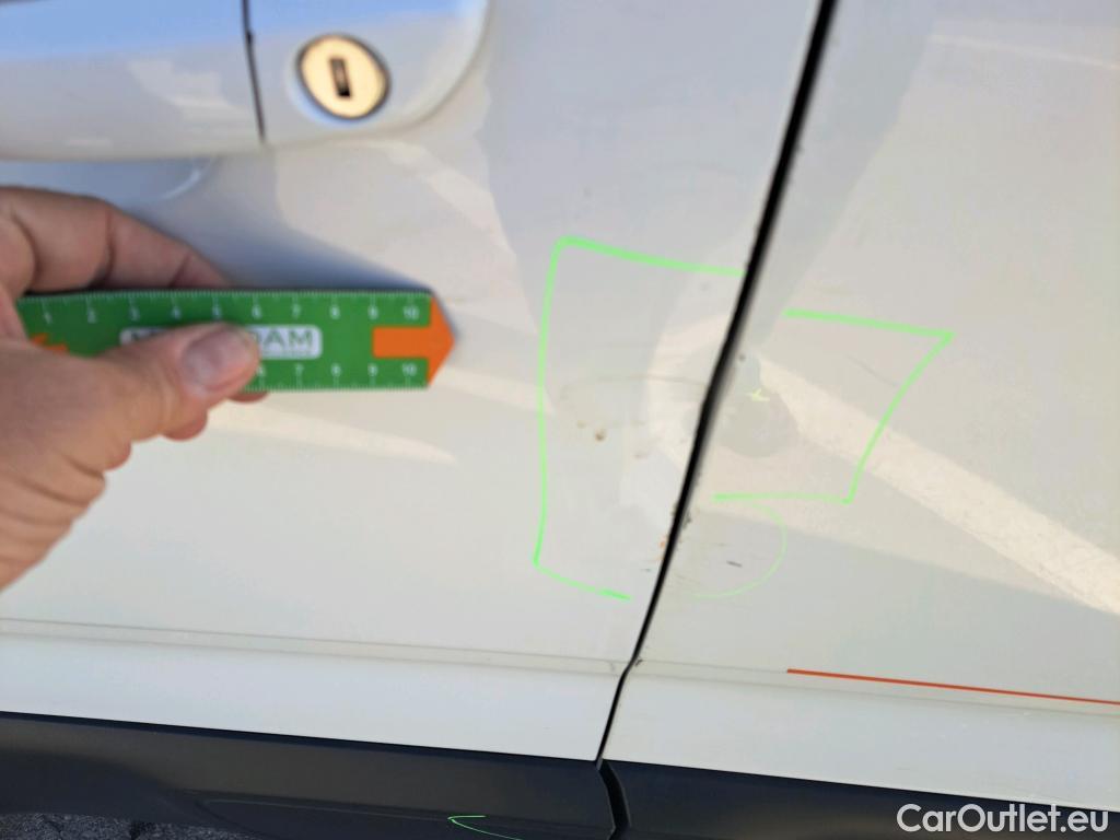  Citroen  Berlingo CITROEN  / 2018 / 5P / monovolumen compacto Talla M BlueHDi 100 S&S FEEL #27