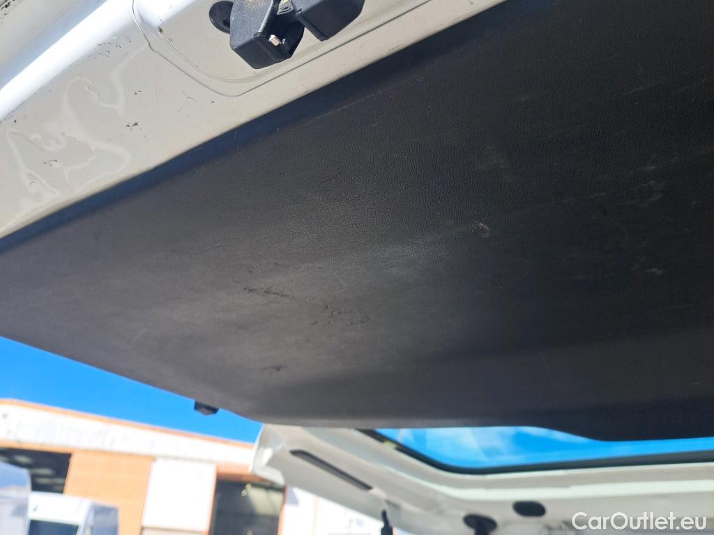  Citroen  Berlingo CITROEN  / 2018 / 5P / monovolumen compacto Talla M BlueHDi 100 S&S FEEL #46