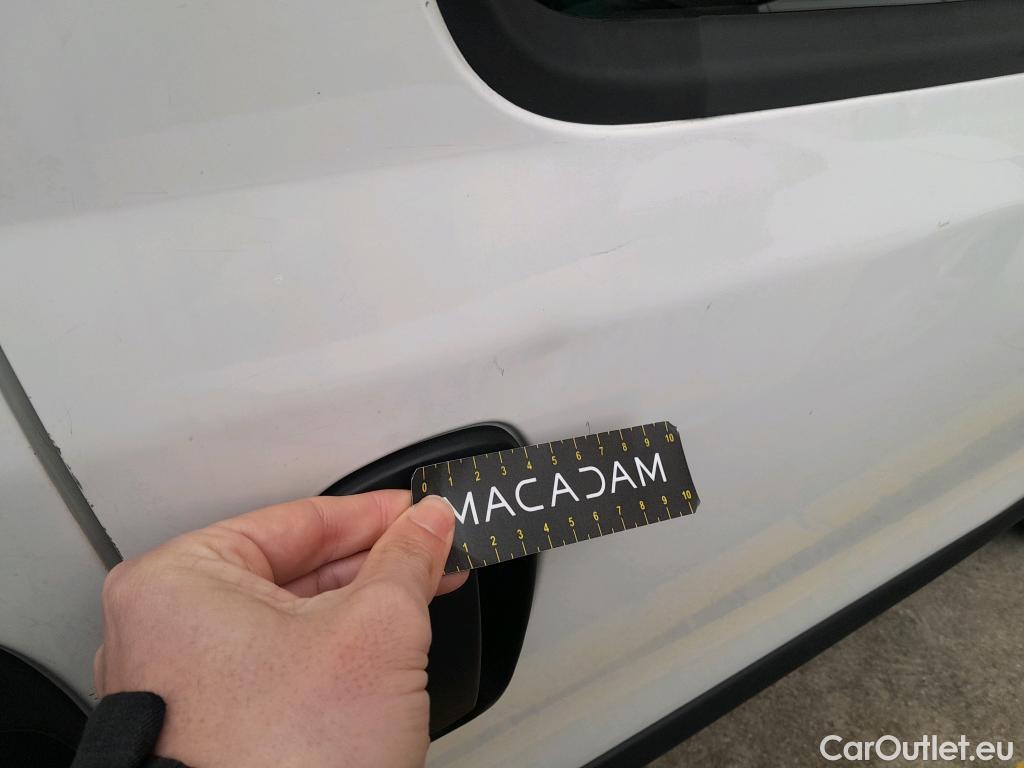  Fiat  Doblo FIAT Doblò Cargo/2015/3P/furgón derivado de turismo Cargo Base Plus 1.4 Tjet 89kW GNC  #22