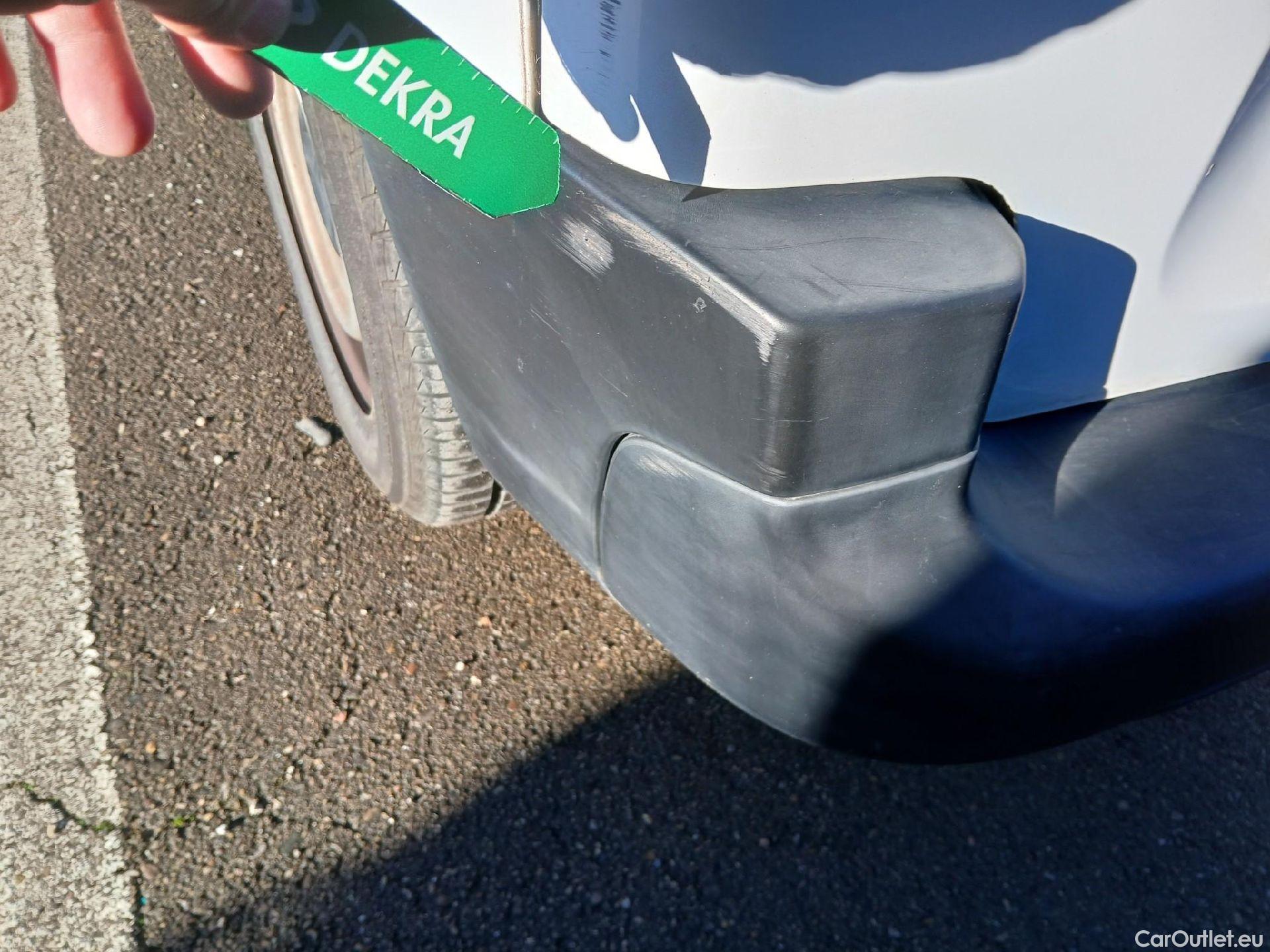  Citroen  Berlingo CITROEN  / 2018 / 4P / monovolumen compacto Talla M BlueHDi 100 LIVE #36