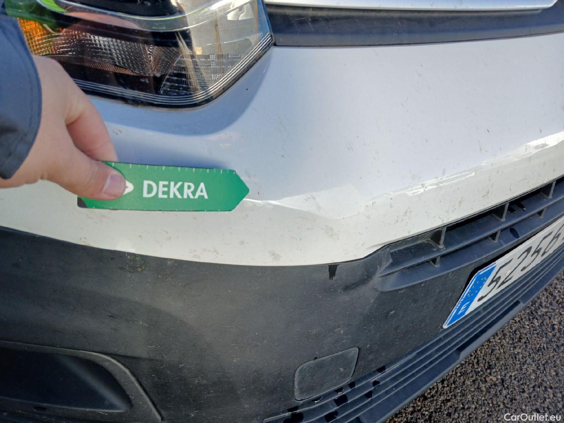  Citroen  Berlingo CITROEN  / 2018 / 4P / monovolumen compacto Talla M BlueHDi 100 LIVE #17