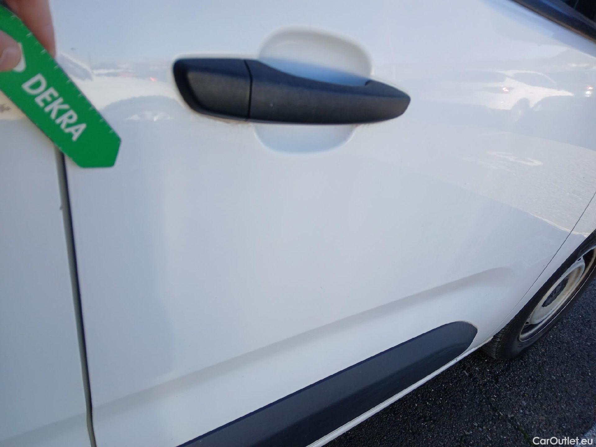  Citroen  Berlingo CITROEN  / 2018 / 4P / monovolumen compacto Talla M BlueHDi 100 LIVE #50