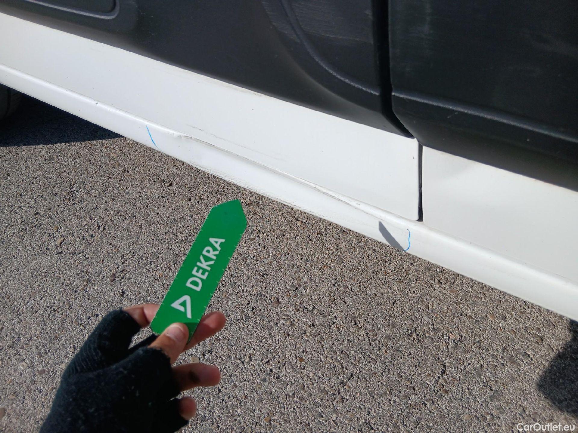  Citroen  Berlingo CITROEN  / 2018 / 5P / monovolumen compacto Talla M BlueHDi 100 S&S FEEL #19