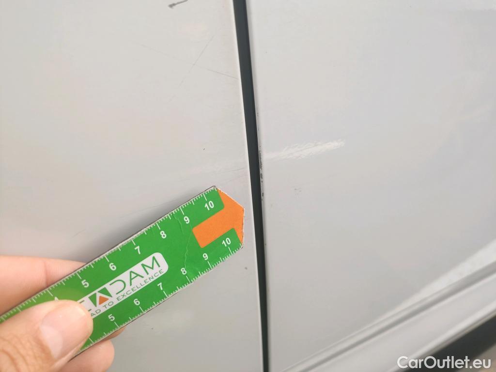  Citroen  Berlingo CITROEN  / 2018 / 4P / combi Talla M BlueHDi 100 S&S LIVE PACK BUSINE #12