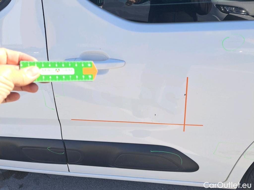  Citroen  Berlingo CITROEN  / 2018 / 5P / monovolumen compacto Talla M BlueHDi 100 S&S FEEL #69