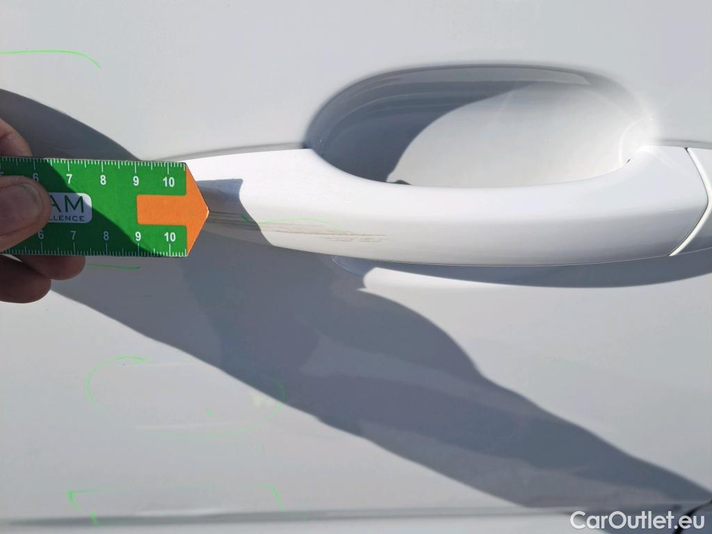  Citroen  Berlingo CITROEN  / 2018 / 5P / monovolumen compacto Talla M BlueHDi 100 S&S FEEL #78