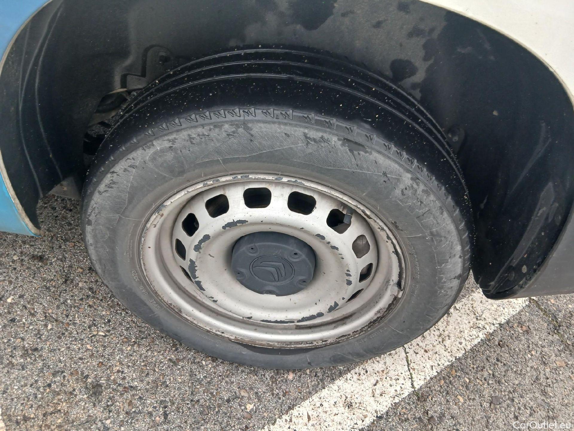  Citroen  Berlingo CITROEN  / 2018 / 3P / furgón derivado de turismo Talla M BlueHDi 73kW CONTROL #39