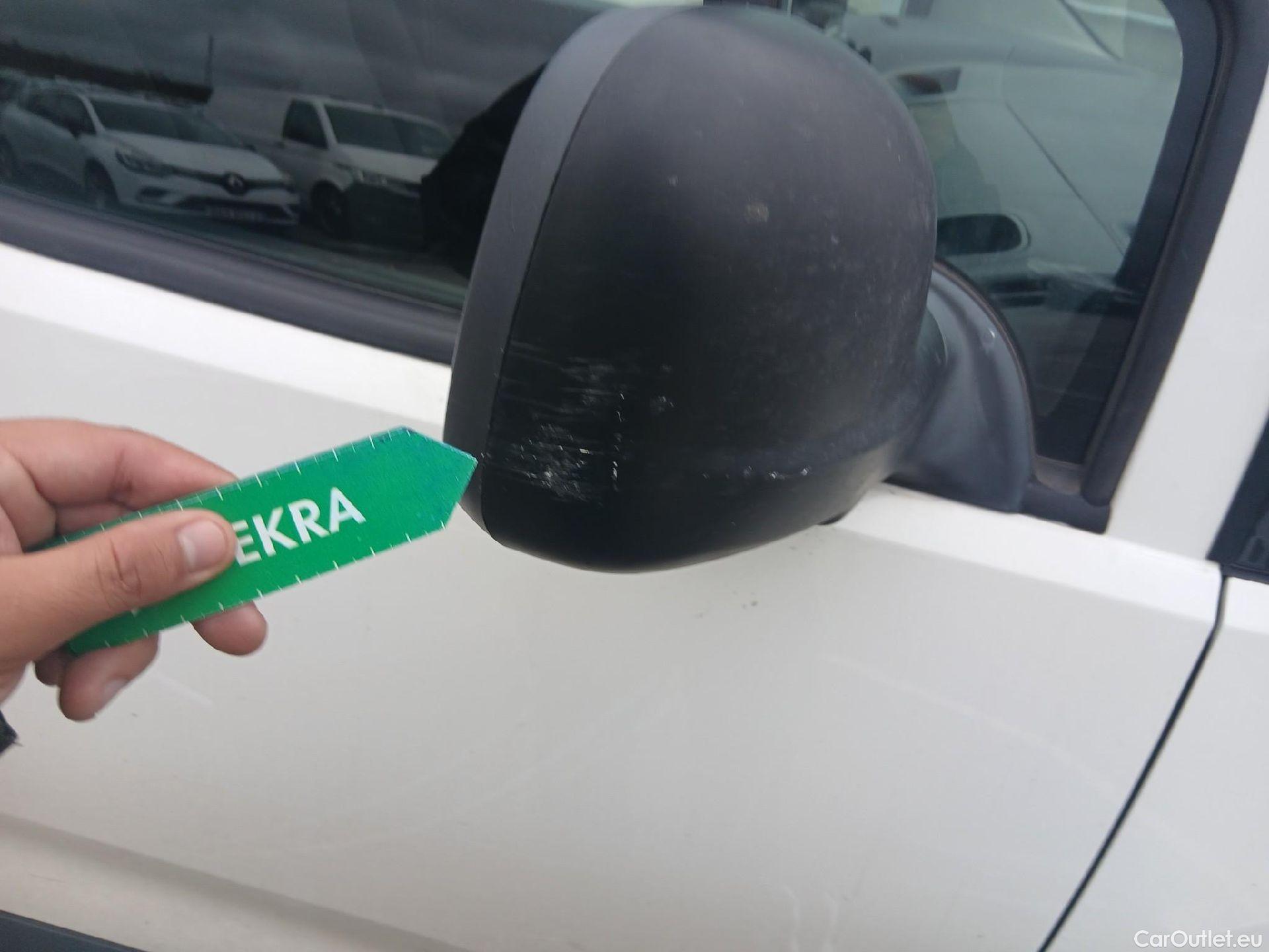  Citroen  Berlingo CITROEN  / 2018 / 3P / furgón derivado de turismo Talla M BlueHDi 73kW CONTROL #36