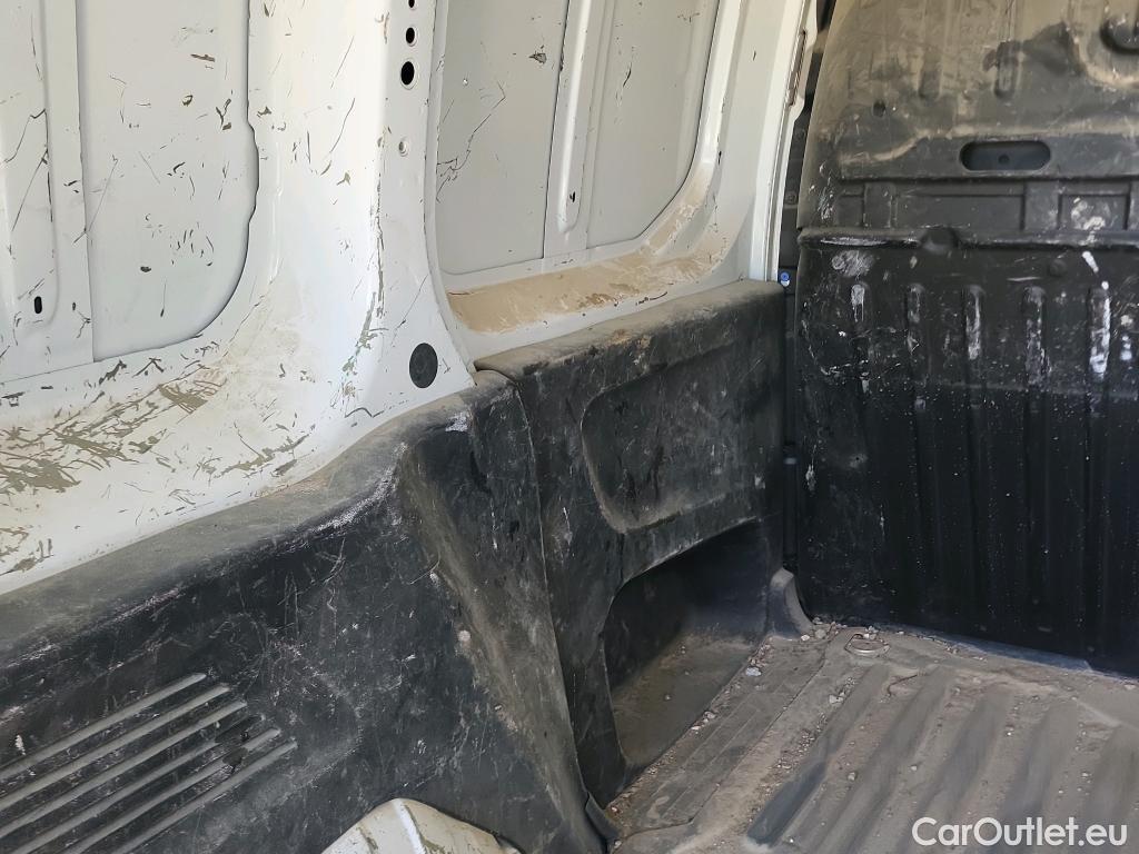  Citroen  Berlingo CITROEN  / 2018 / 3P / furgón derivado de turismo Talla M BlueHDi 100 CONTROL #29