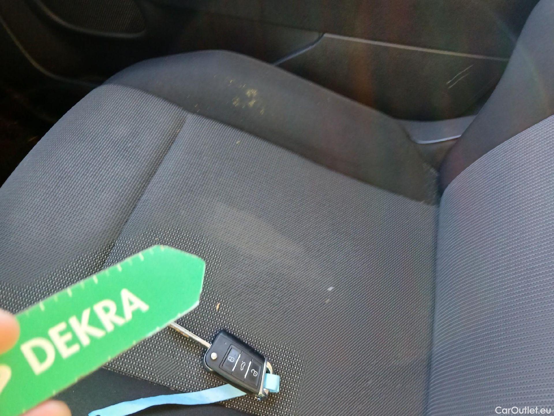  Citroen  Berlingo CITROEN  / 2018 / 4P / monovolumen compacto Talla M BlueHDi 100 LIVE #6